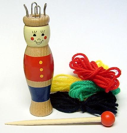 gk51964_p1 Stricksusel aus Holz